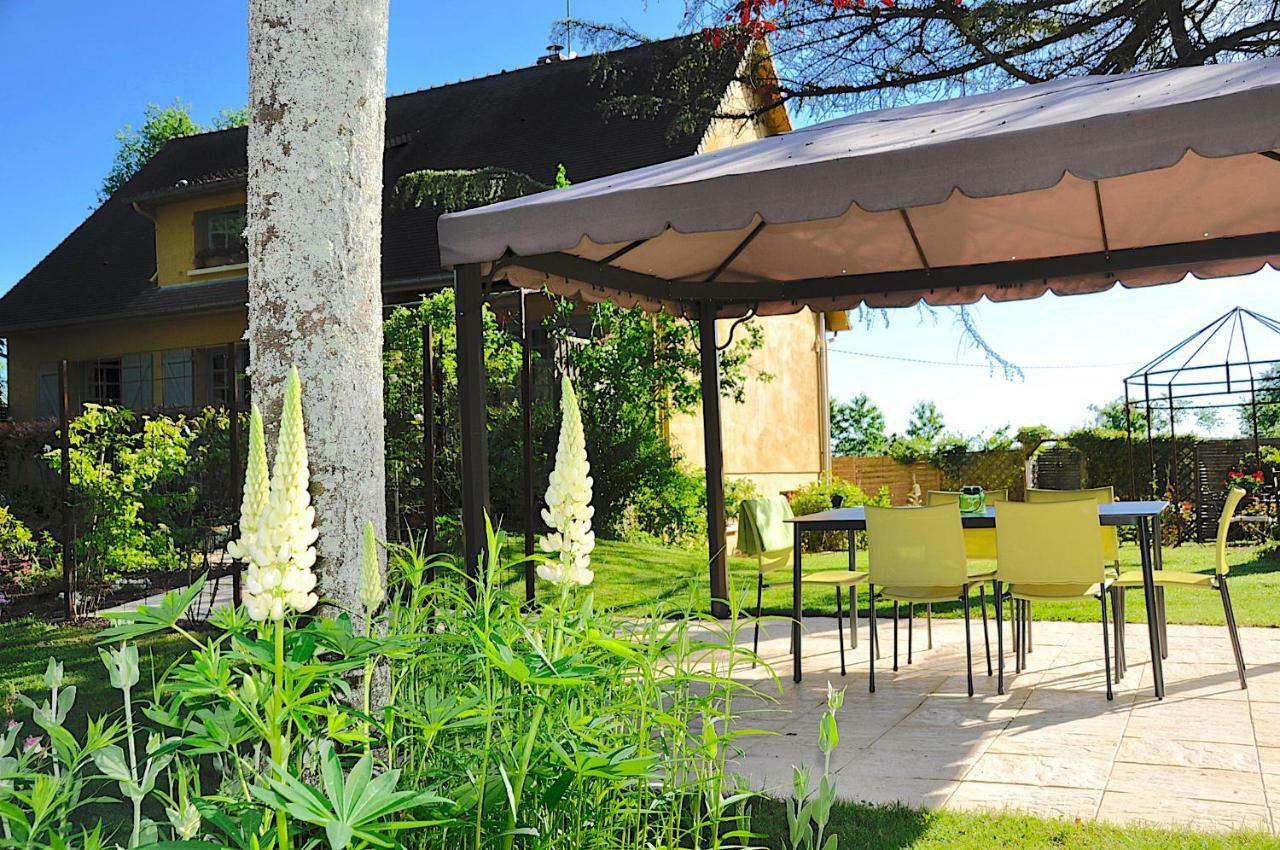 Au Jardin De Lisa Bed & Breakfast Cherreau Bagian luar foto