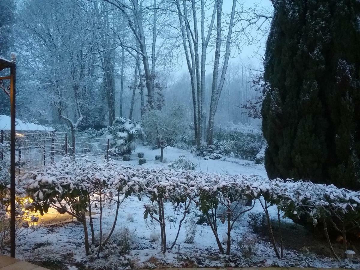 Au Jardin De Lisa Bed & Breakfast Cherreau Bagian luar foto